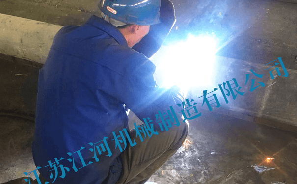 您是否面臨過(guò)雙金屬?gòu)?fù)合管現(xiàn)場(chǎng)施工的焊接難題呢？